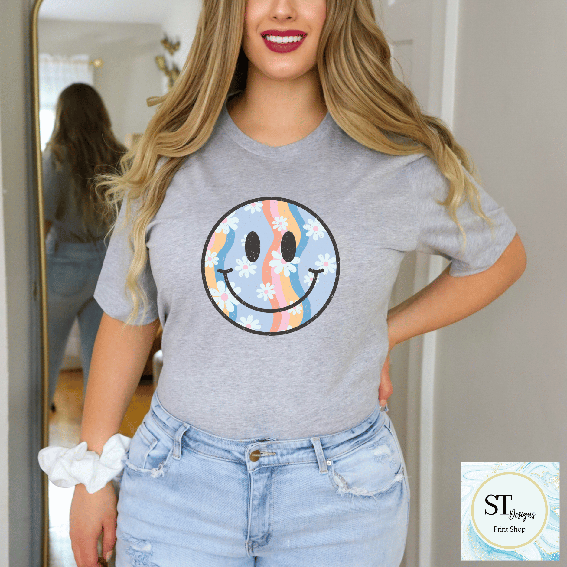 Retro Bloom Smile