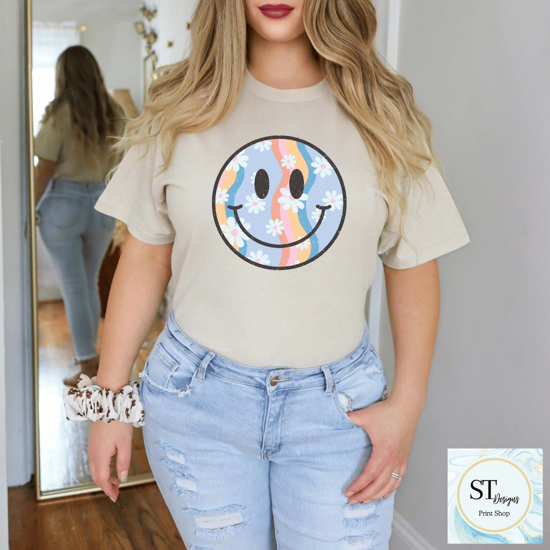 Retro Bloom Smile