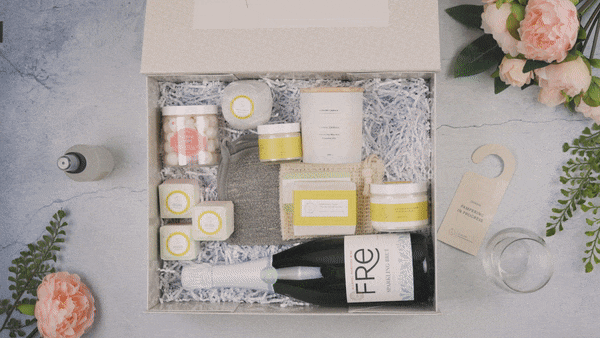 Congratulations Gift Basket – Natural Celebration Spa Gift Box