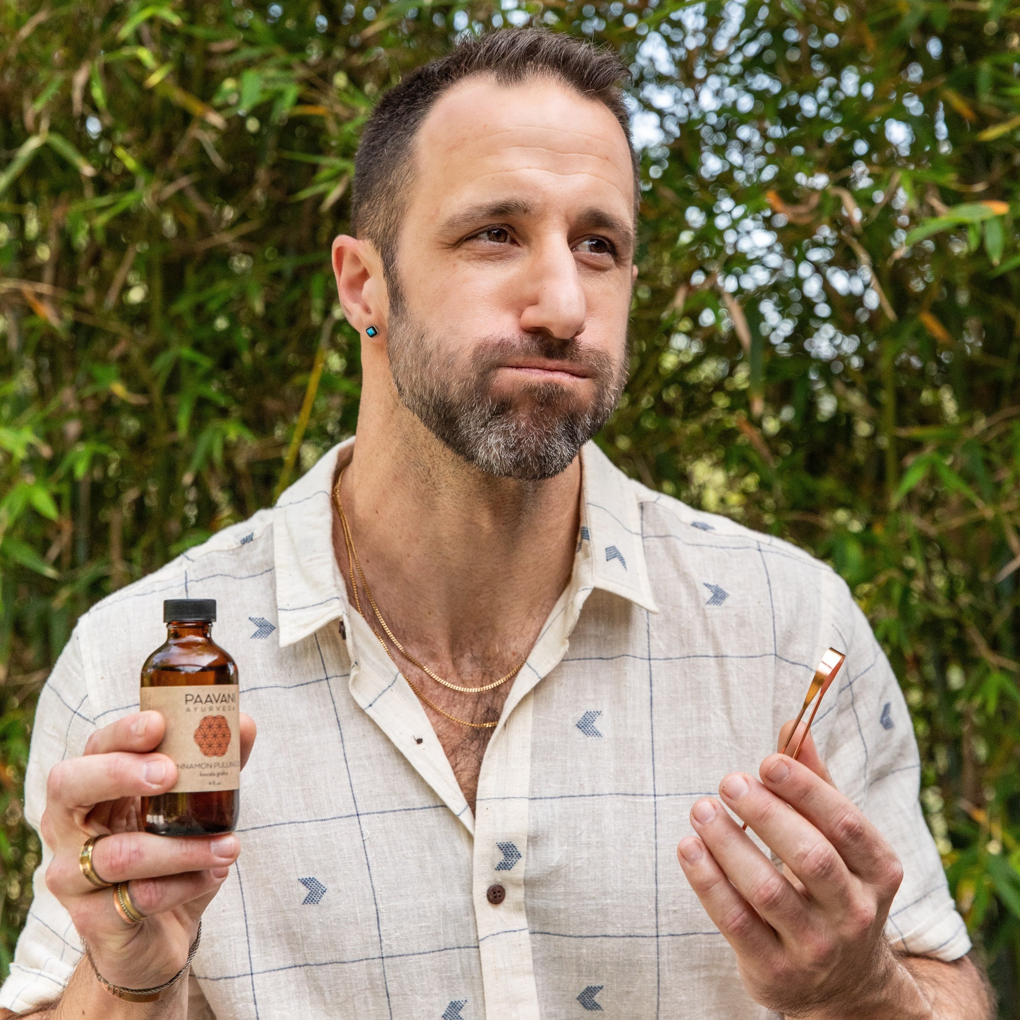 Cinnamon Oral Care Ritual | Ayurvedic Oil Pulling & Tongue Cleaning-3