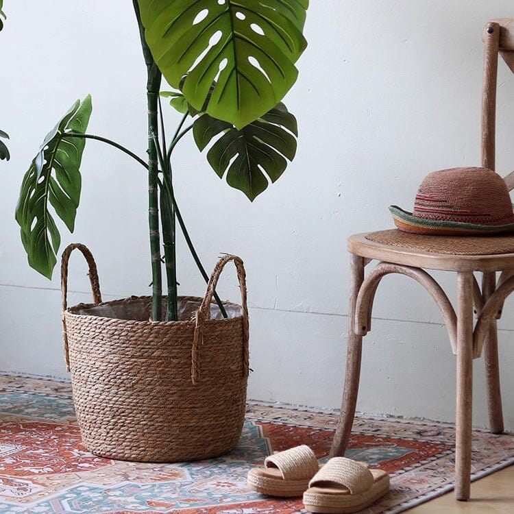Handwoven Seagrass Basket for Plants (Shipping fees may apply)